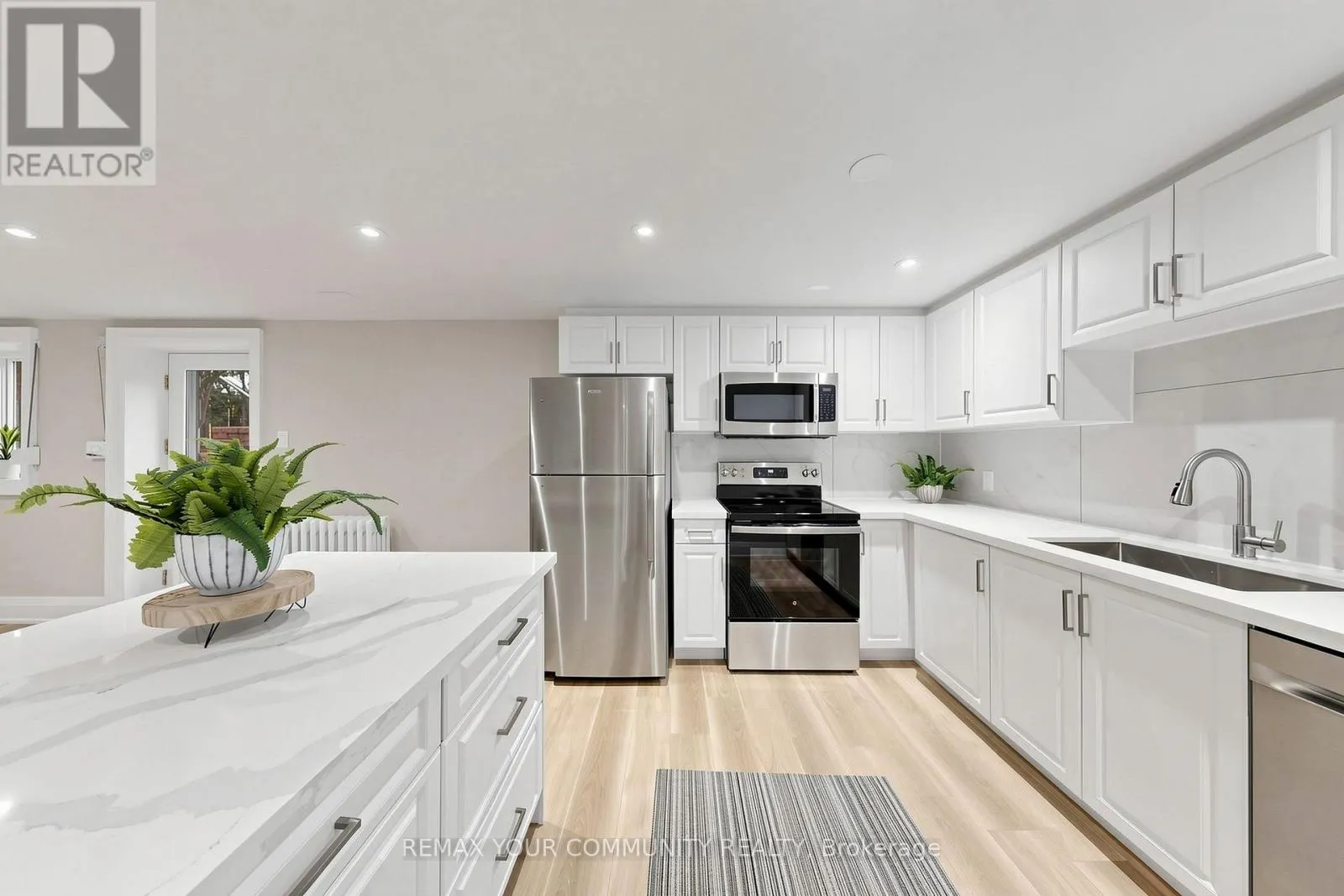 20 GRENADIER HEIGHTS