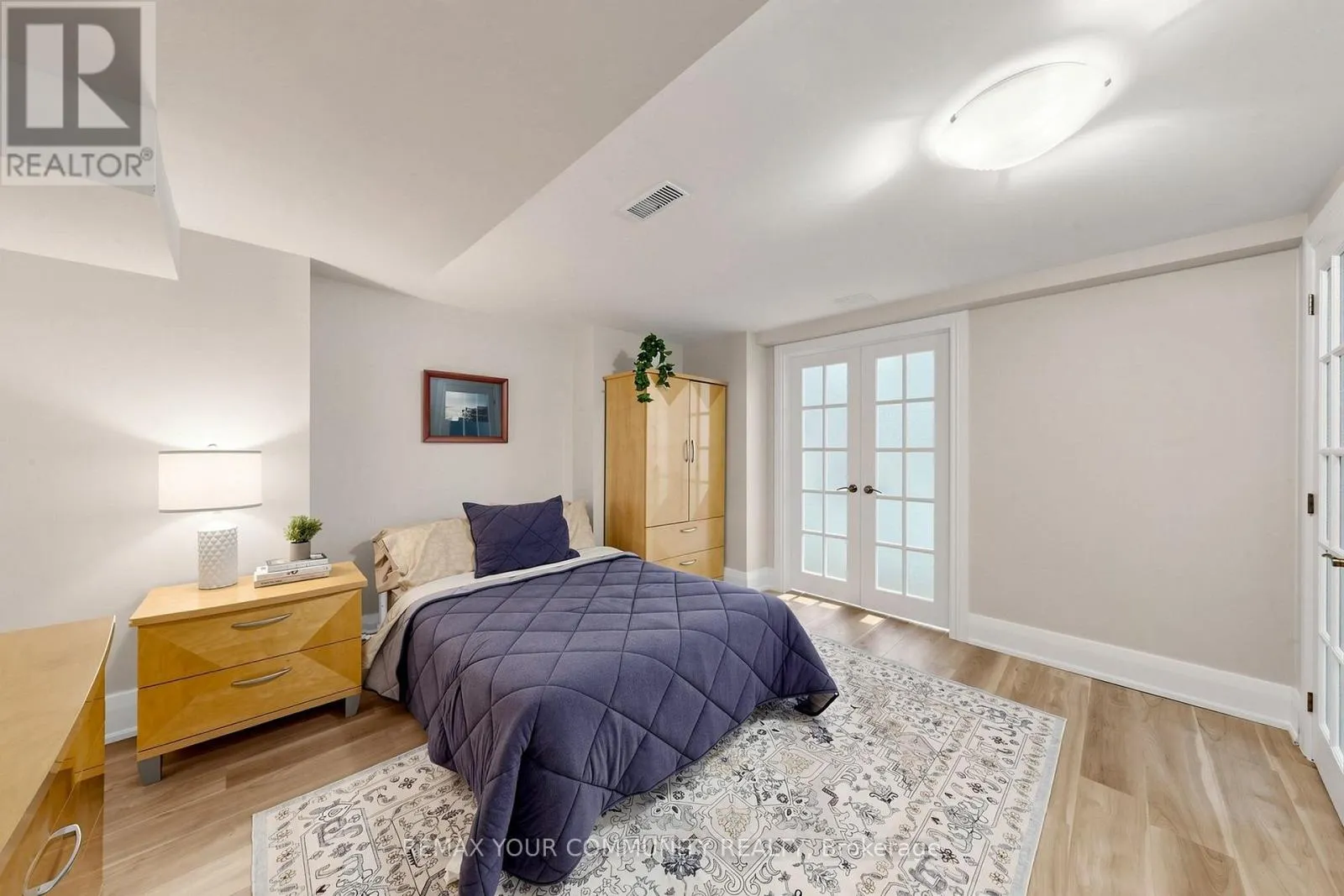 20 GRENADIER HEIGHTS