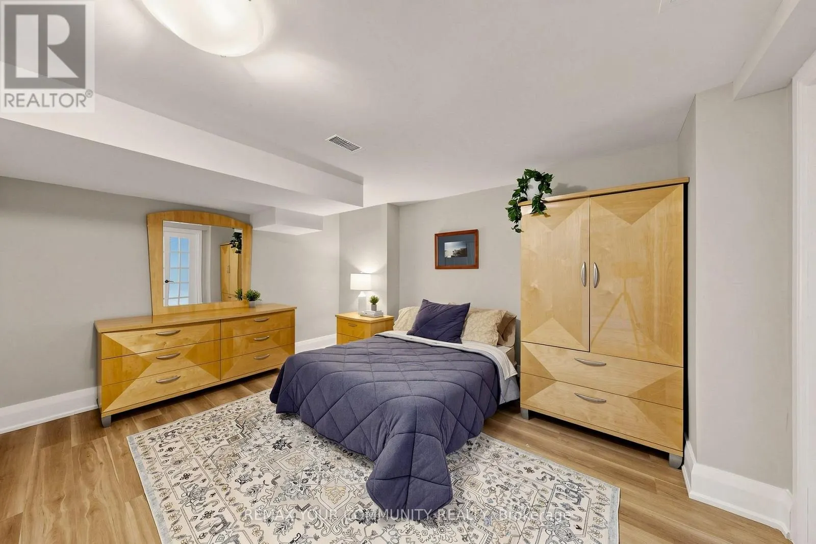 20 GRENADIER HEIGHTS
