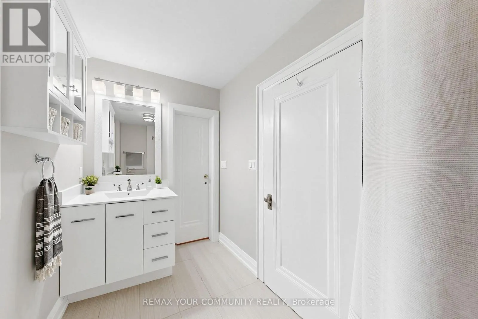 20 GRENADIER HEIGHTS