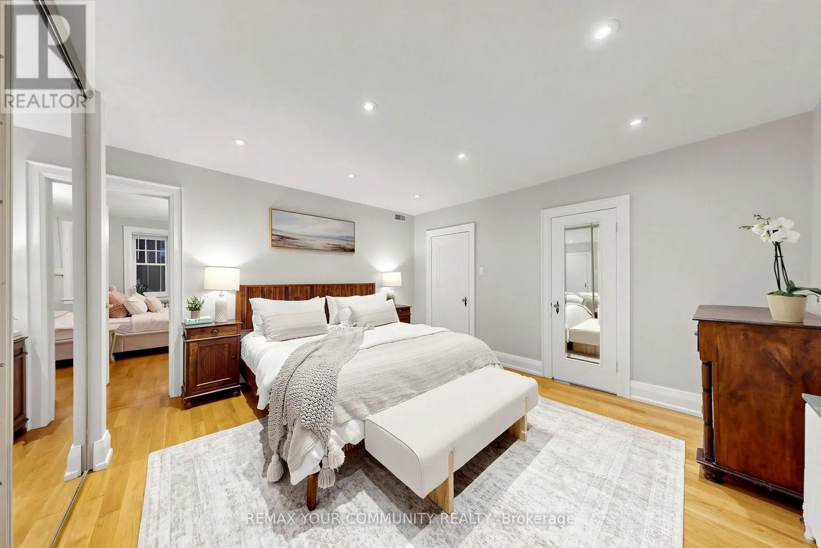 20 GRENADIER HEIGHTS