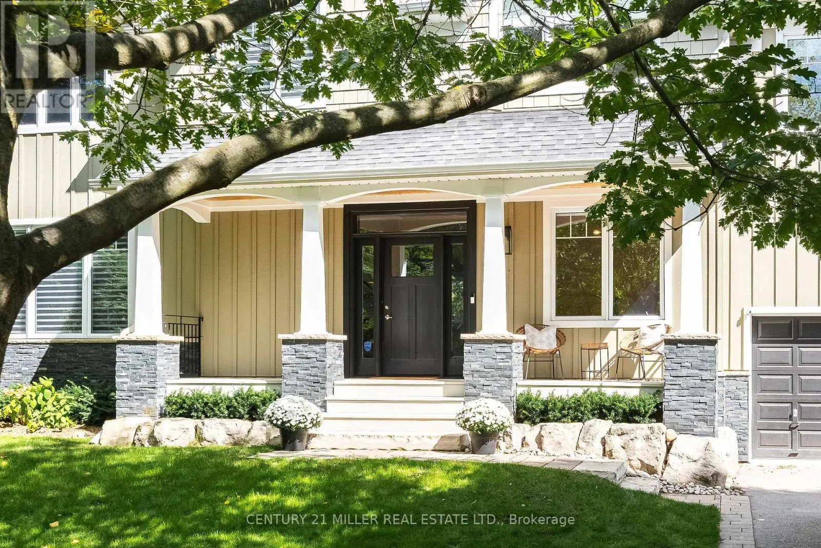 407 MAPLE GROVE DRIVE