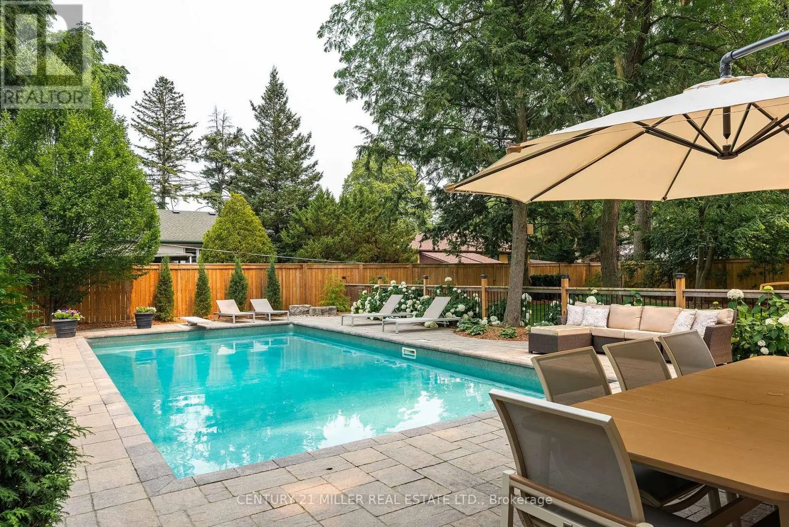 407 MAPLE GROVE DRIVE