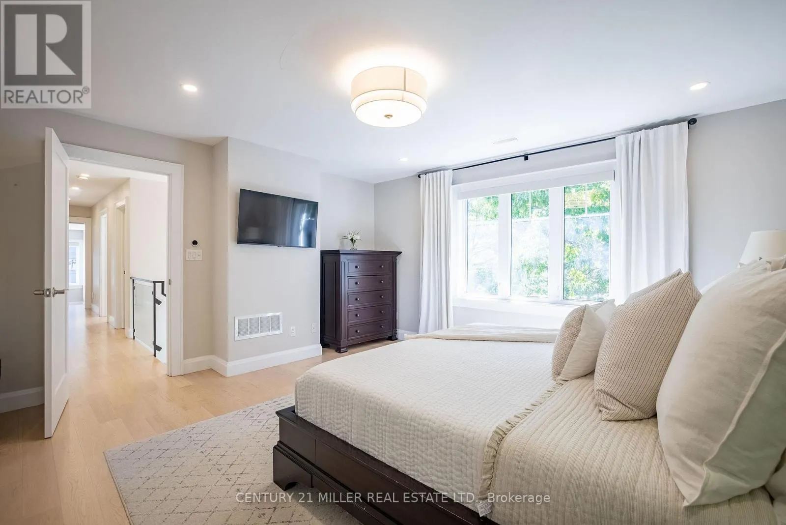 407 MAPLE GROVE DRIVE