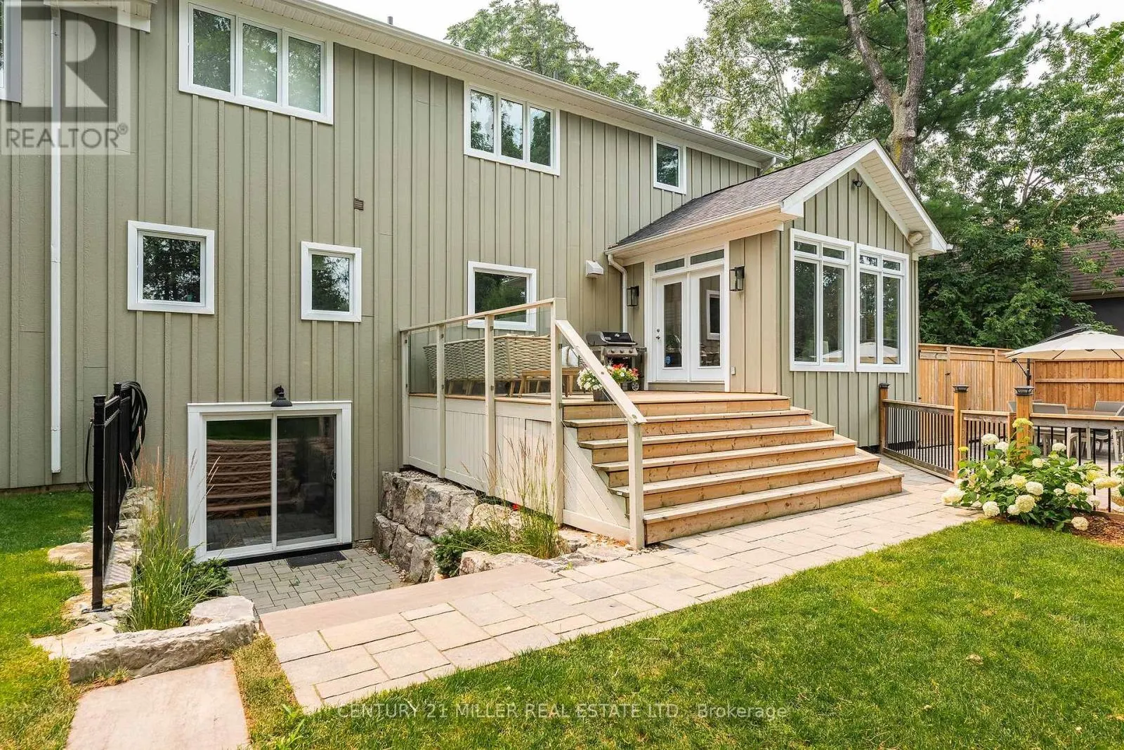 407 MAPLE GROVE DRIVE