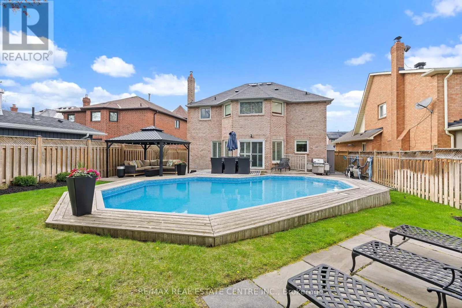 20 NIXON CRESCENT