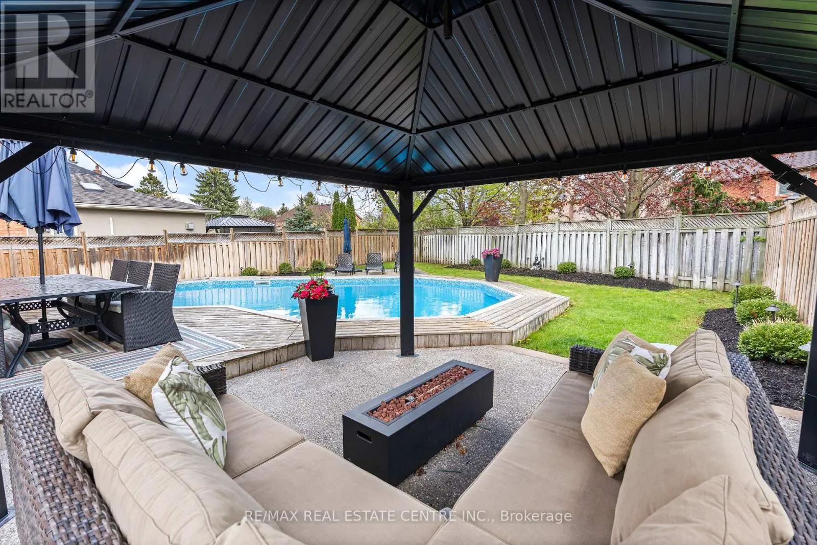 20 NIXON CRESCENT