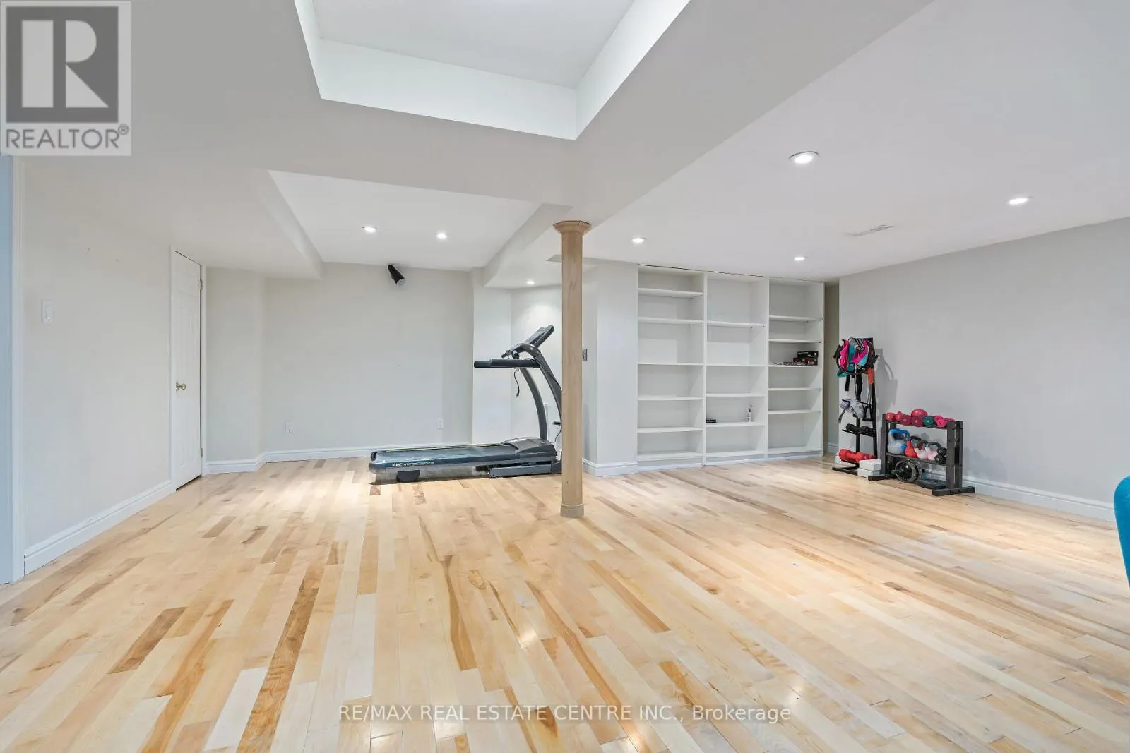 20 NIXON CRESCENT
