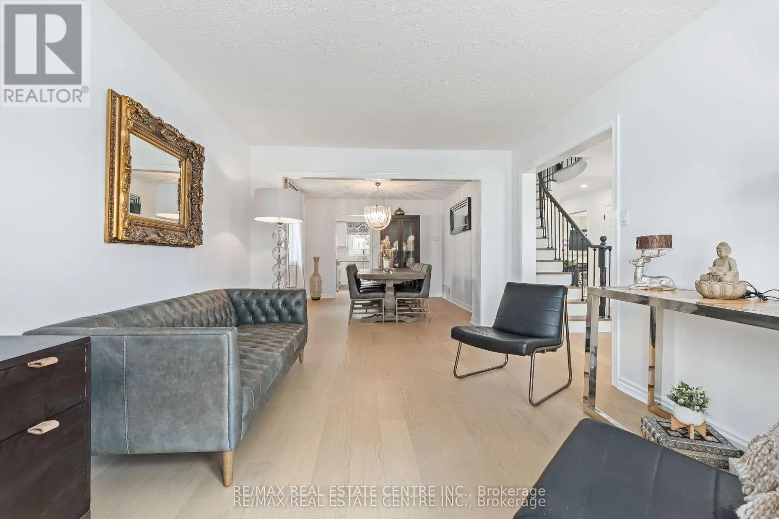 20 NIXON CRESCENT