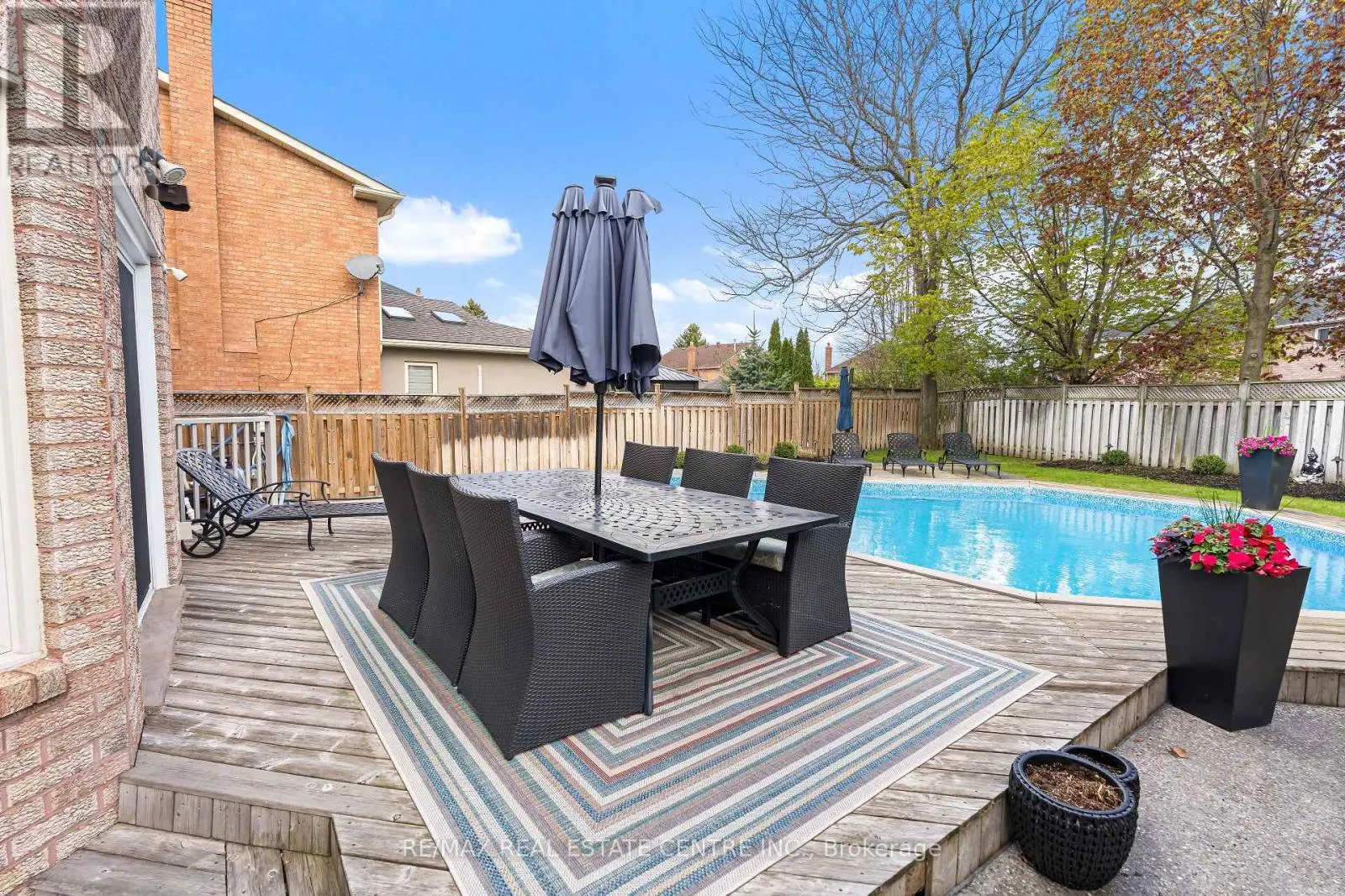 20 NIXON CRESCENT