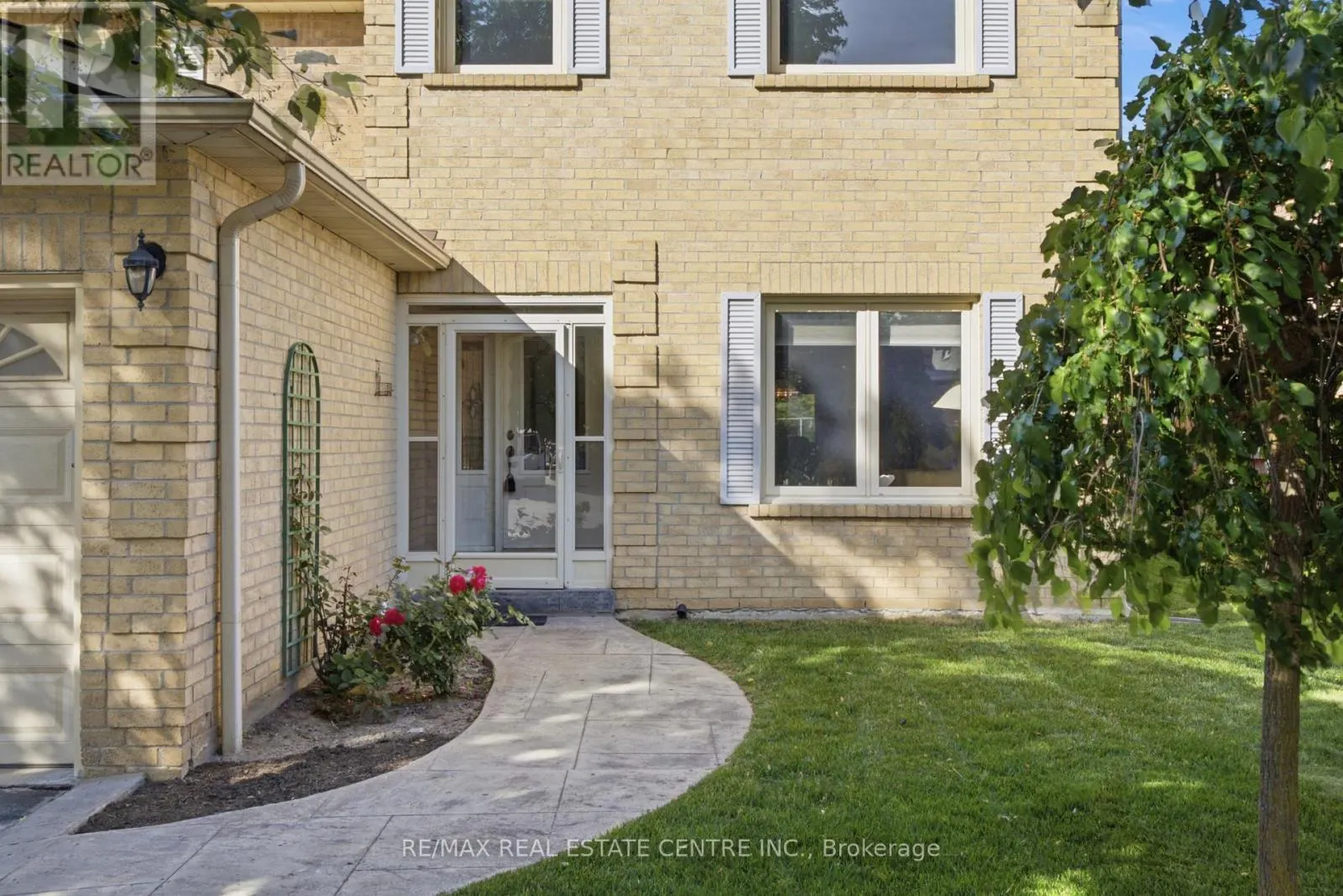 23 DEER VALLEY DRIVE