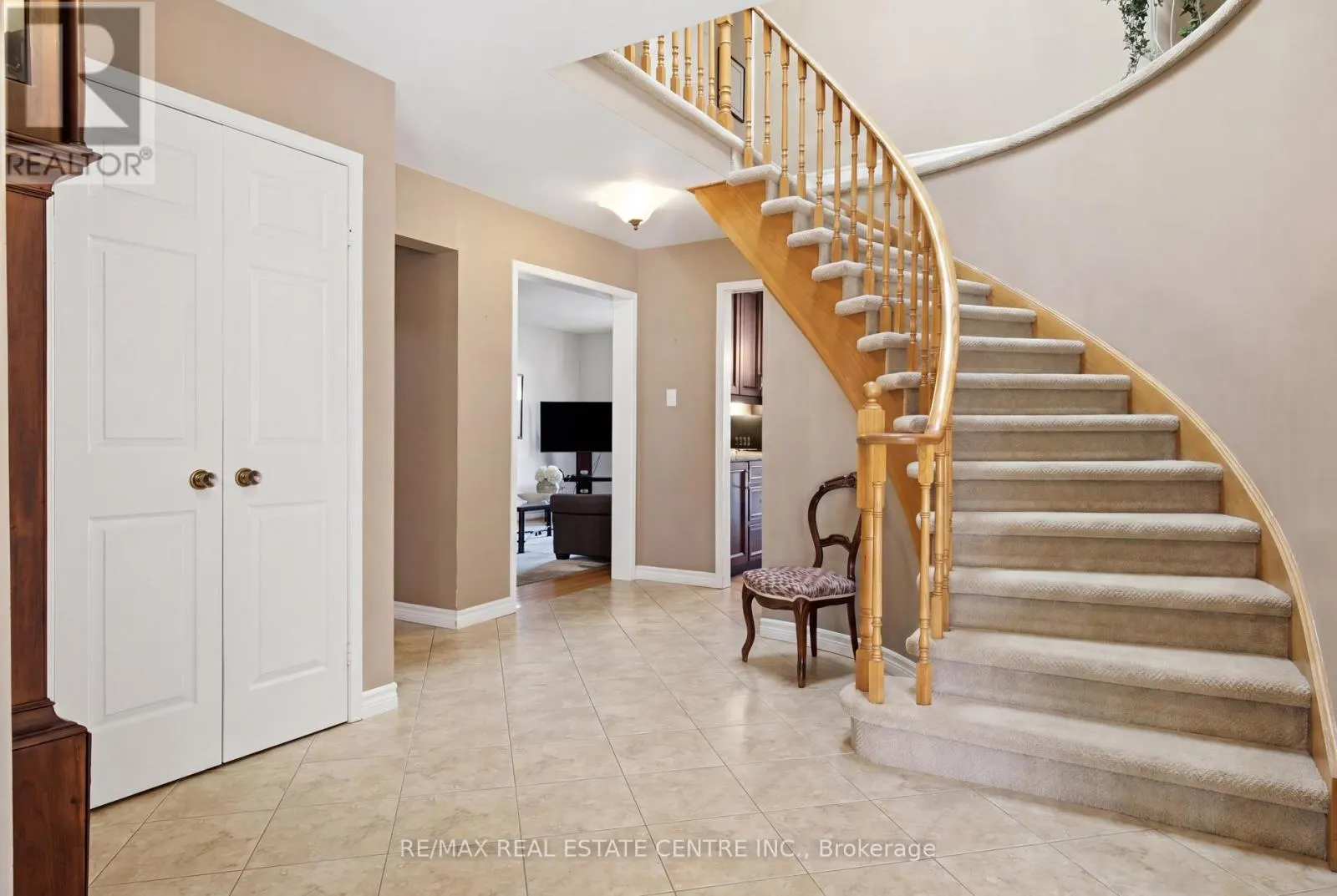 23 DEER VALLEY DRIVE
