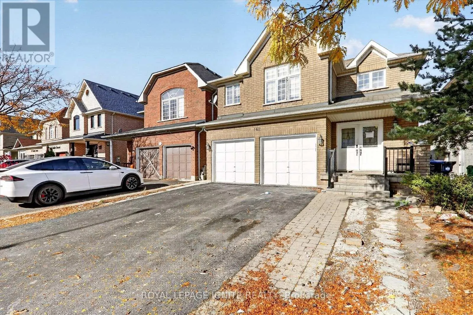 LOWER - 162 CADILLAC CRESCENT