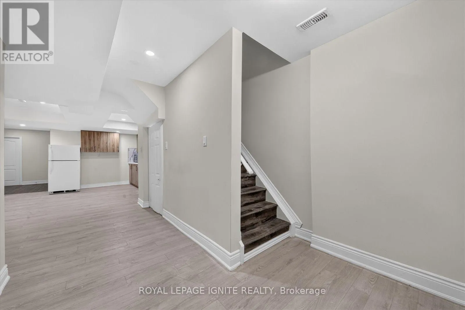 LOWER - 162 CADILLAC CRESCENT