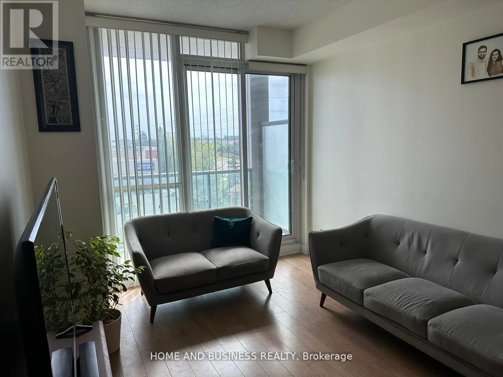 304 - 3985 GRAND PARK DRIVE