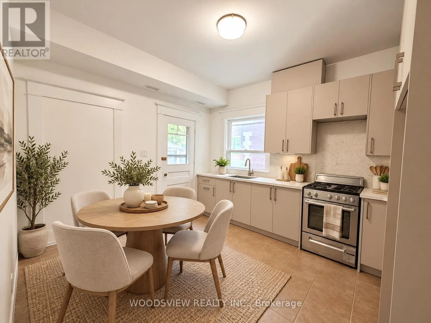 MAIN FLOOR - 152 MEDLAND STREET
