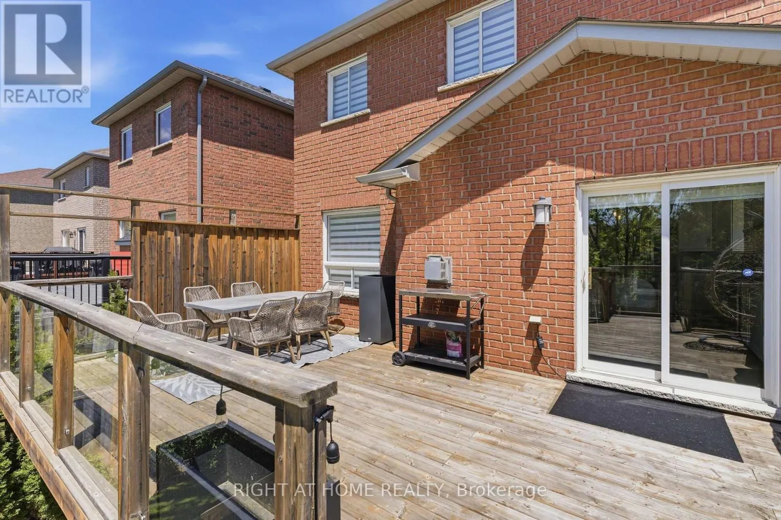 182 MOWAT CRESCENT