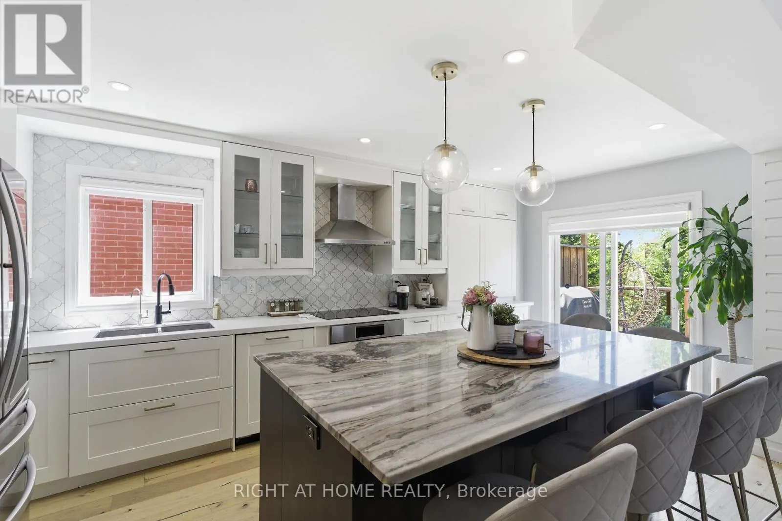 182 MOWAT CRESCENT