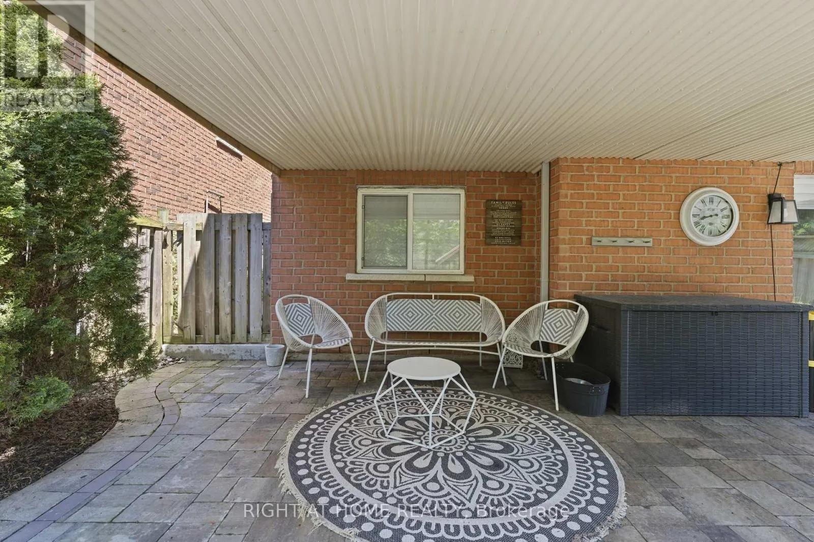182 MOWAT CRESCENT