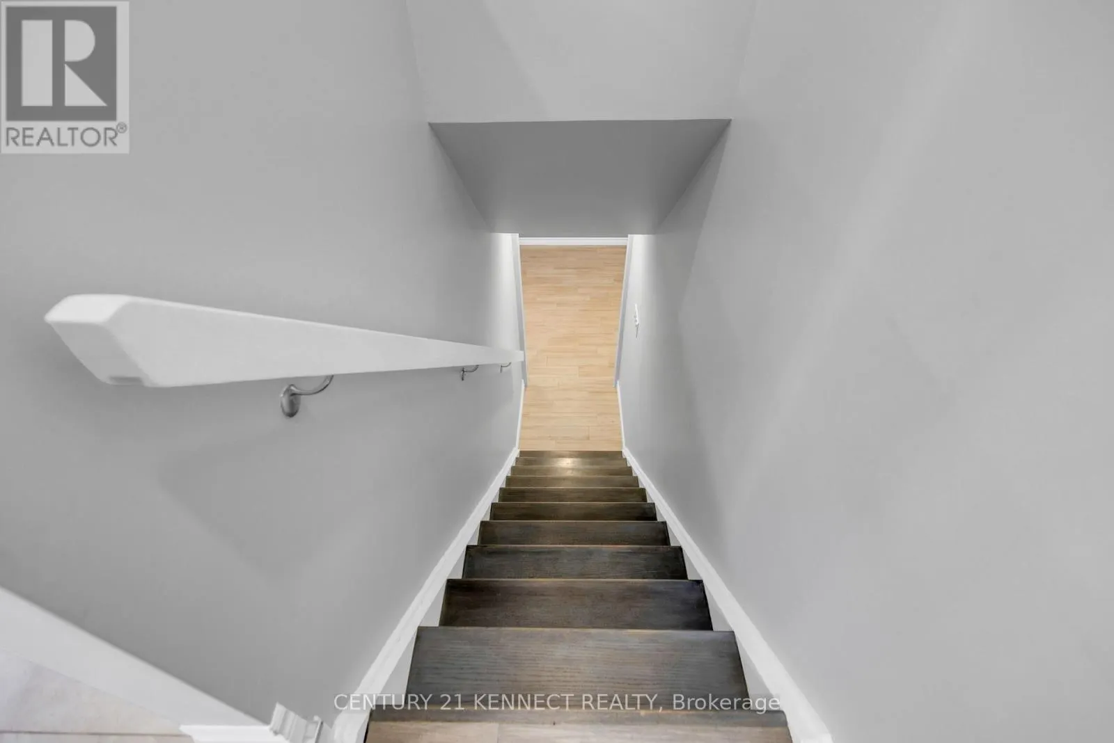 51 VODDEN STREET W