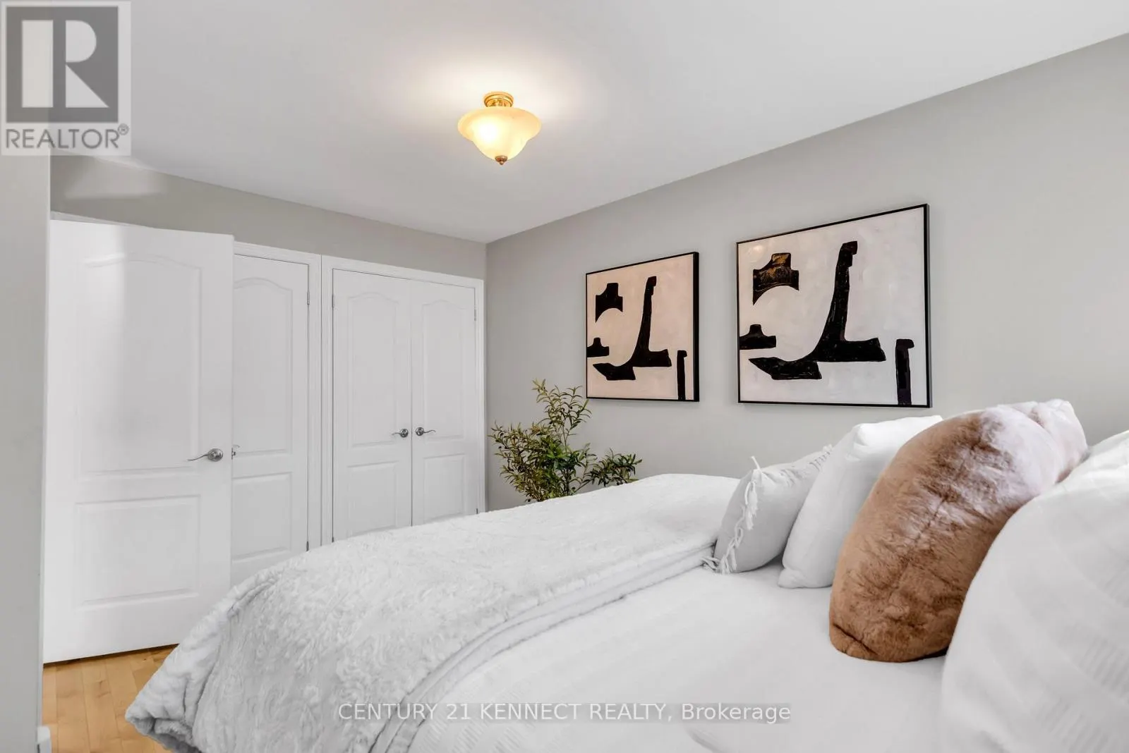 51 VODDEN STREET W
