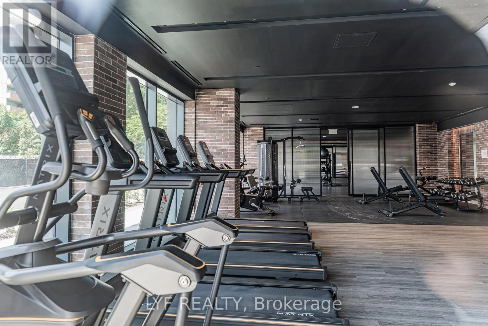 1207 - 4010 EGLINTON AVENUE W