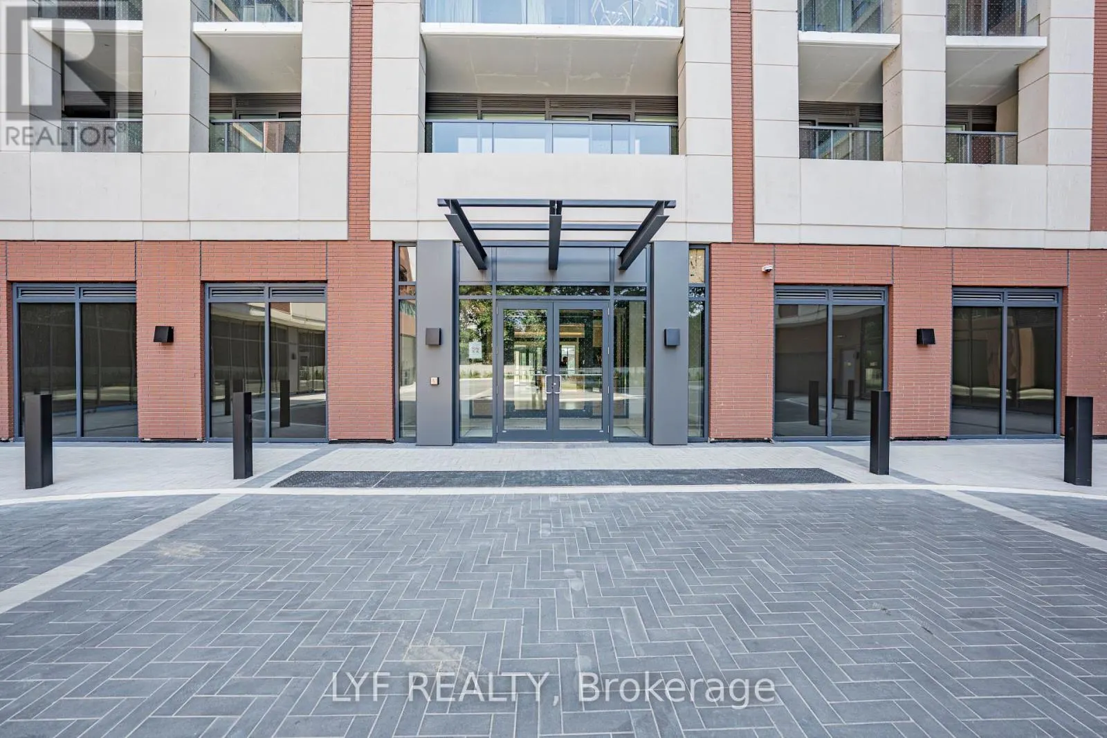 1207 - 4010 EGLINTON AVENUE W