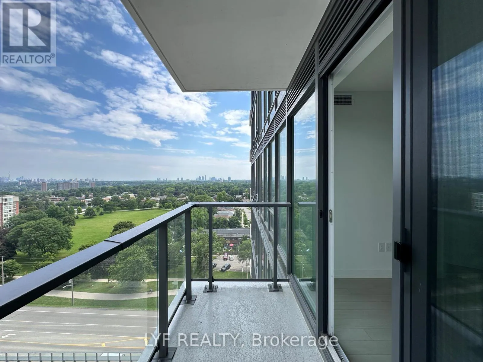 1207 - 4010 EGLINTON AVENUE W