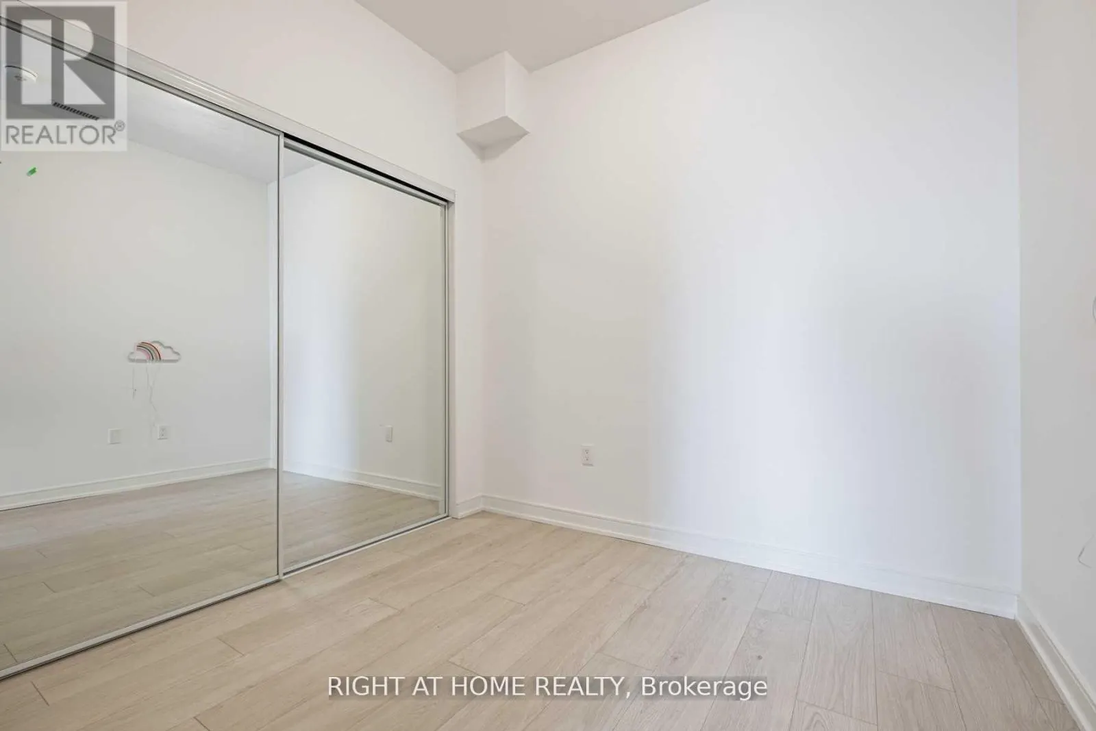 303 - 8 NAHANI WAY