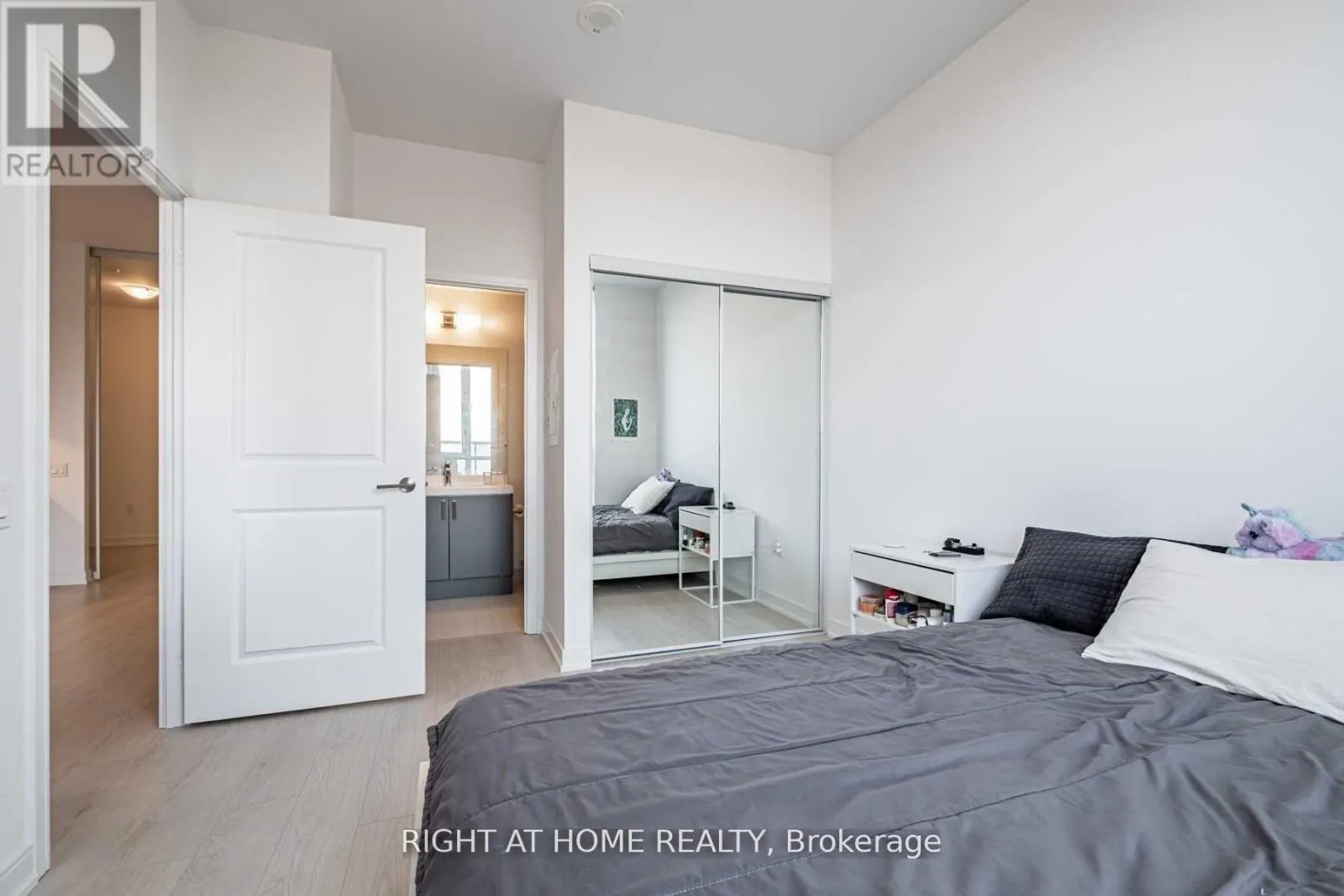 303 - 8 NAHANI WAY