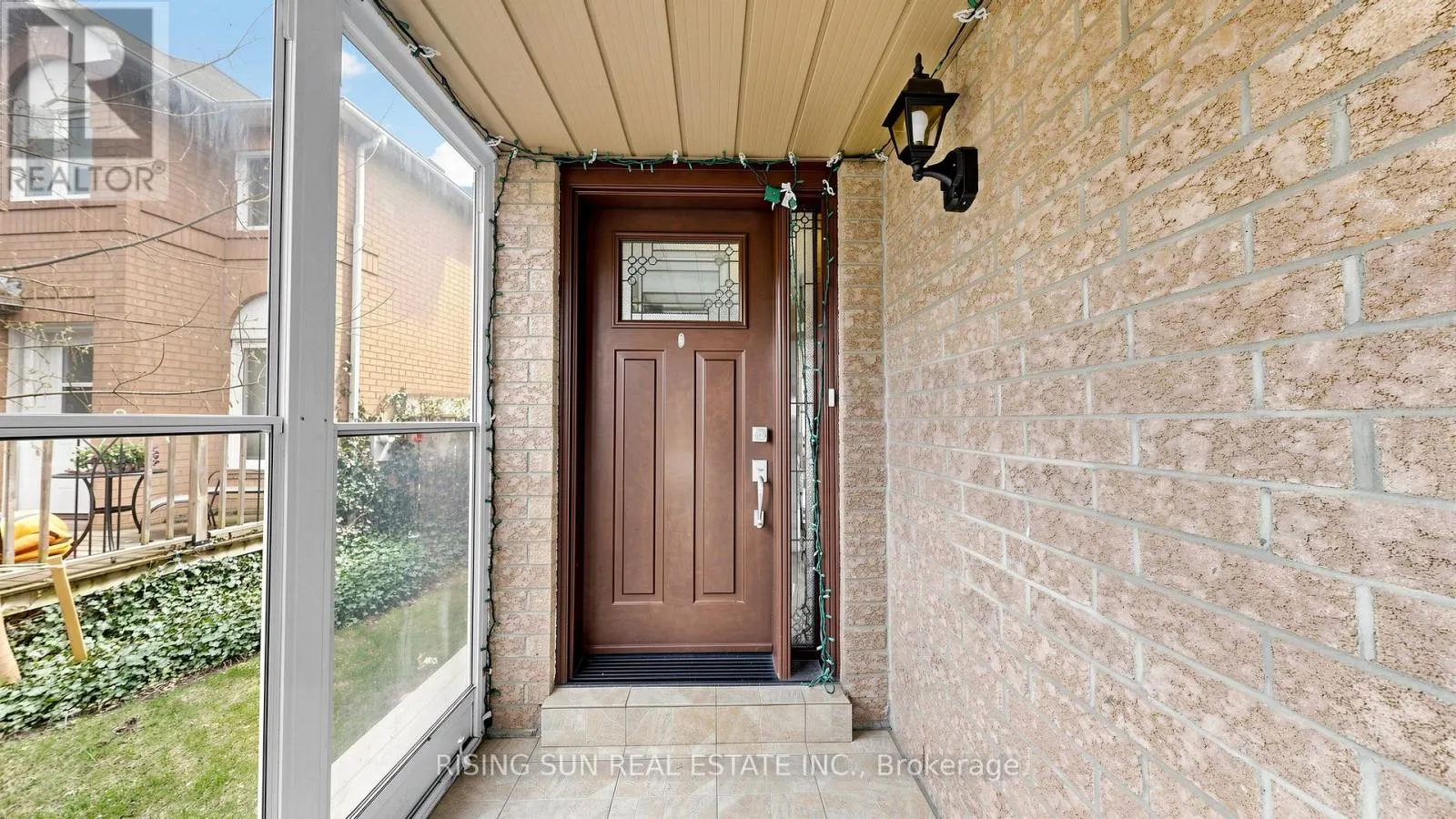 10 CEDARWOOD CRESCENT