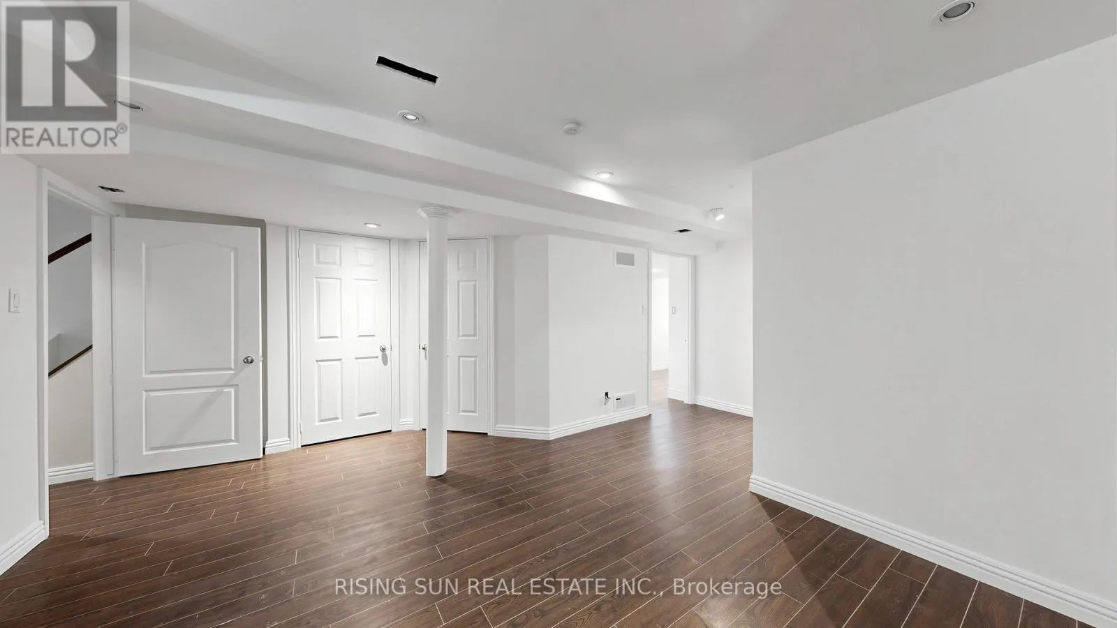 10 CEDARWOOD CRESCENT