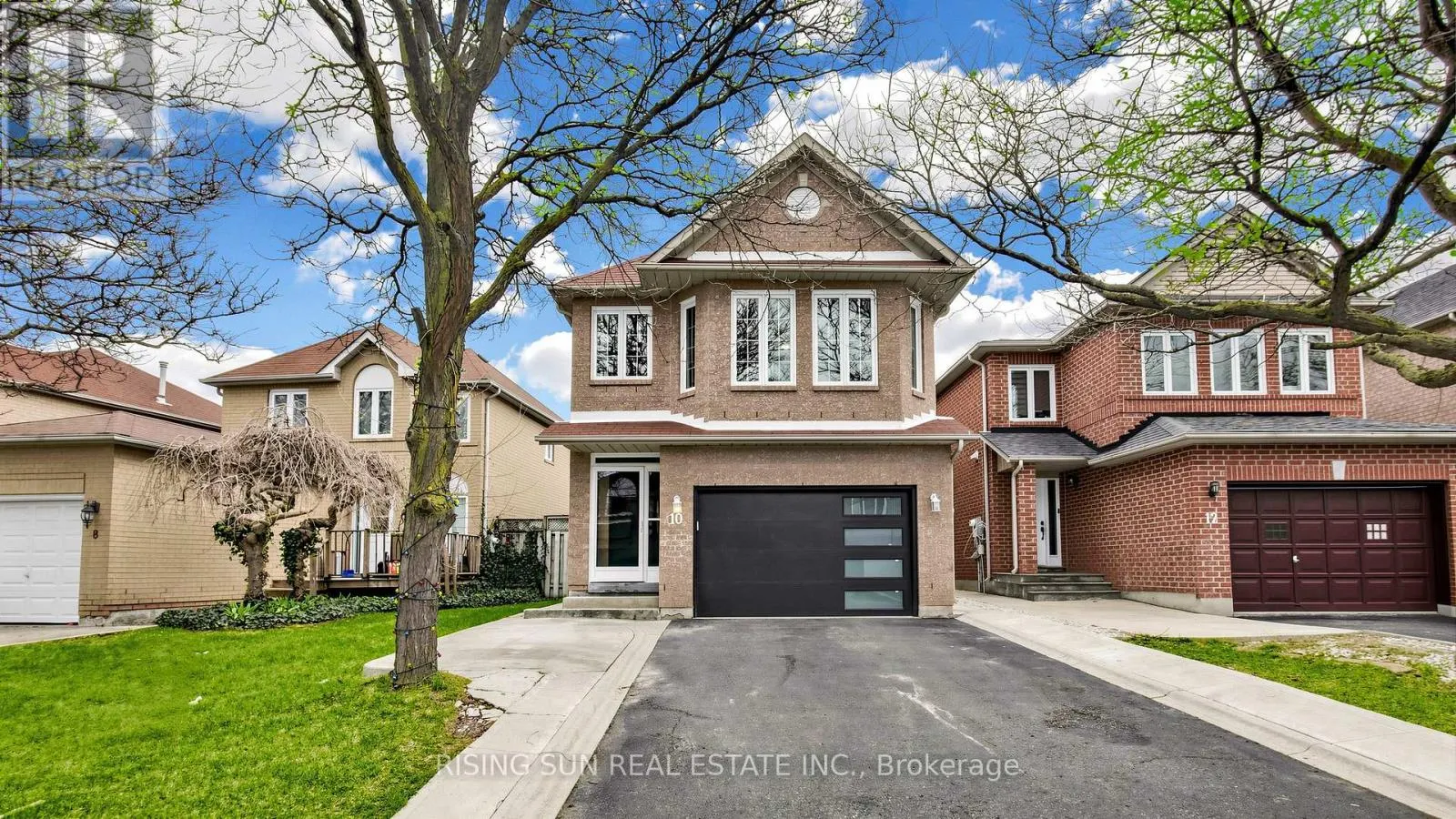 10 CEDARWOOD CRESCENT