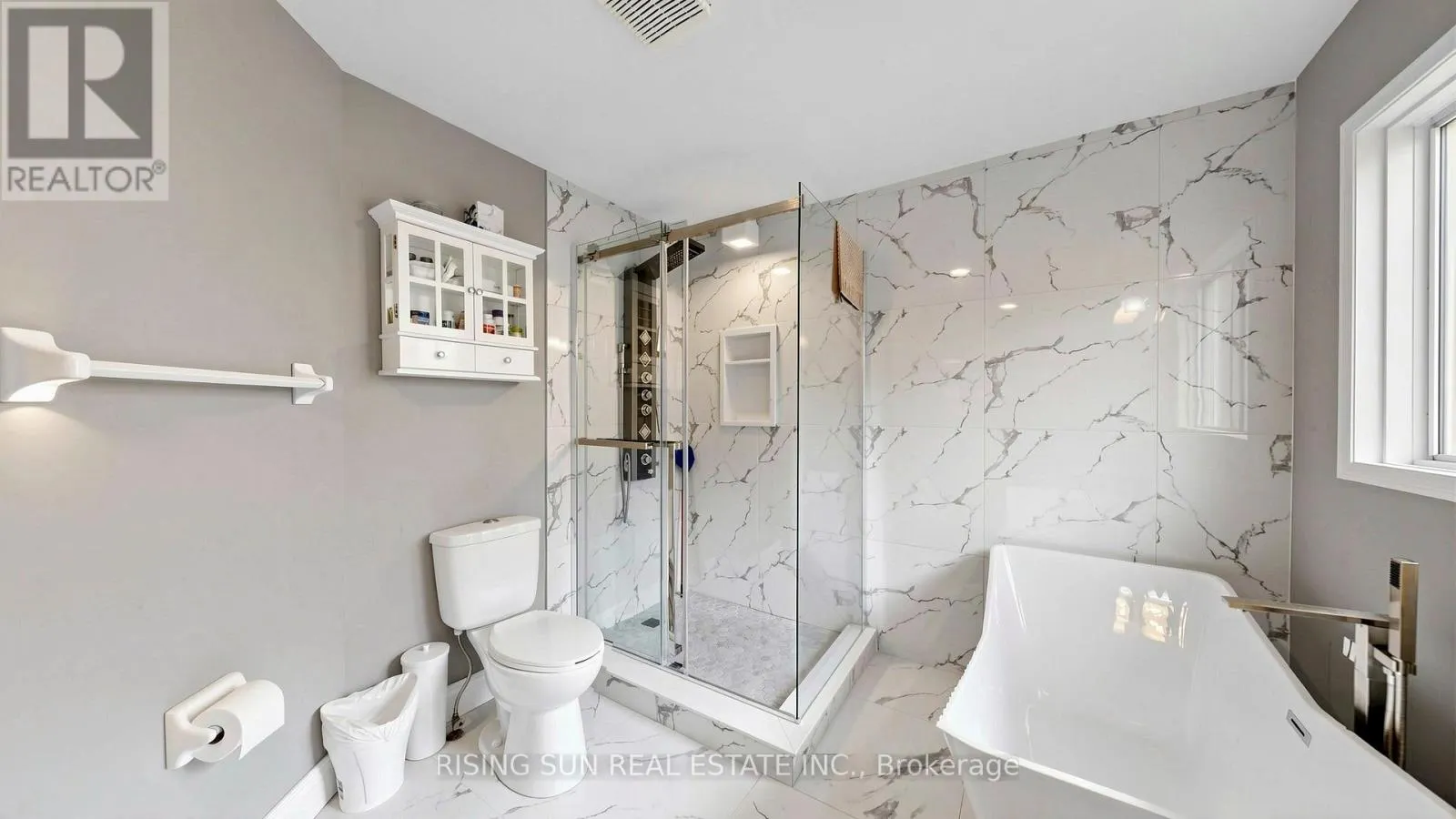 10 CEDARWOOD CRESCENT