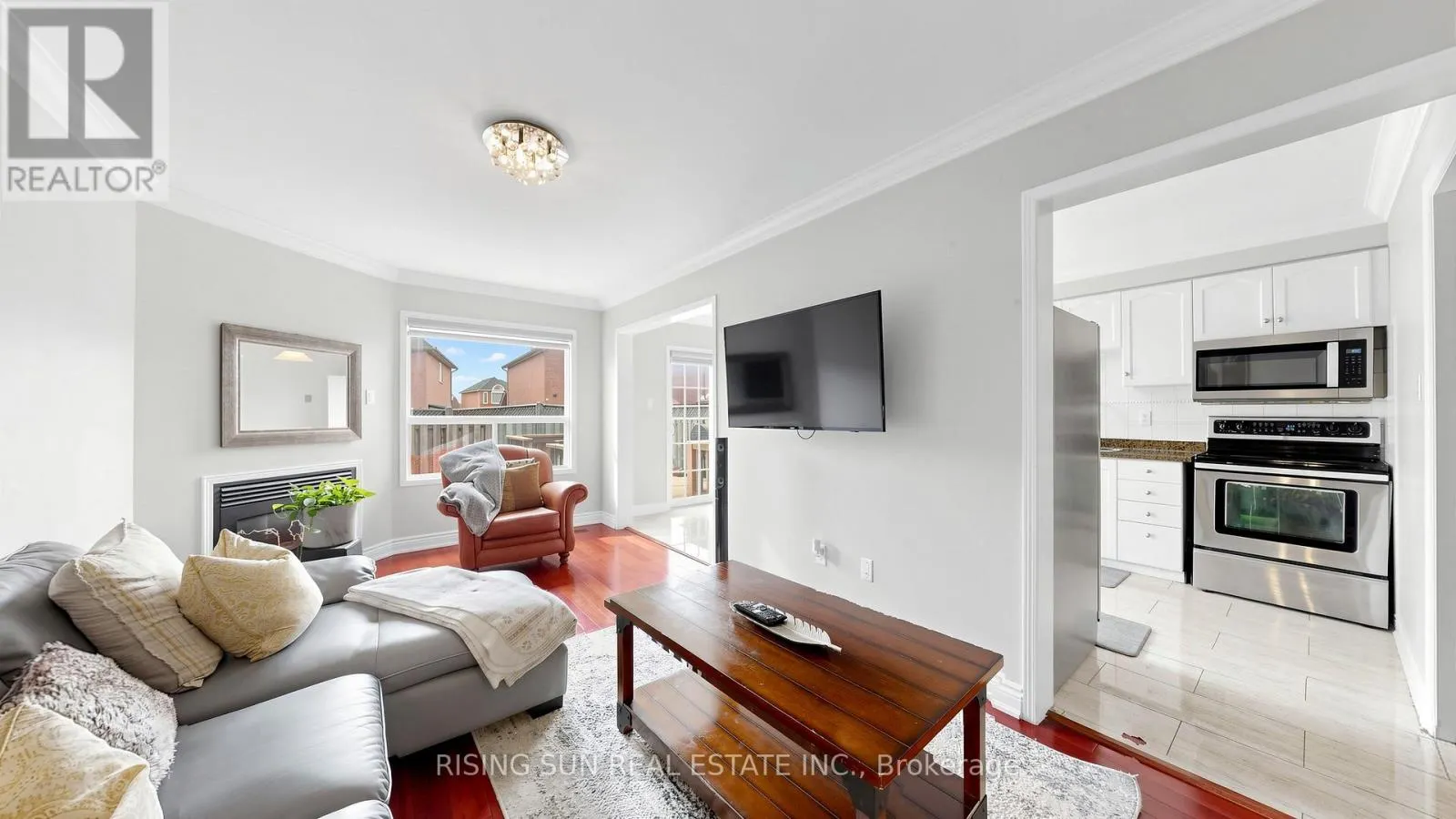 10 CEDARWOOD CRESCENT