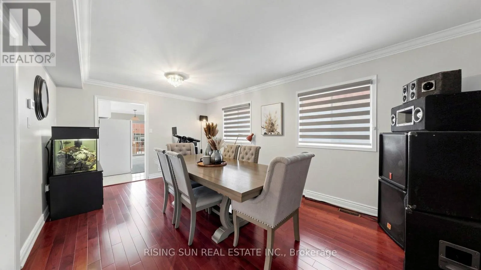 10 CEDARWOOD CRESCENT