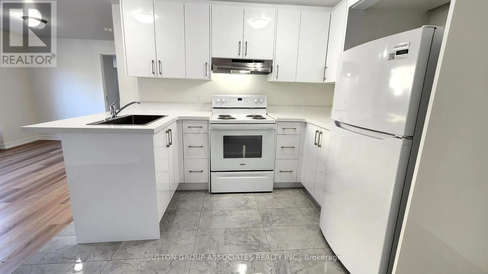 105 - 2356 ISLINGTON AVENUE
