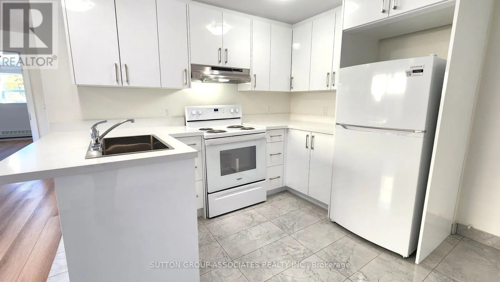 105 - 2356 ISLINGTON AVENUE
