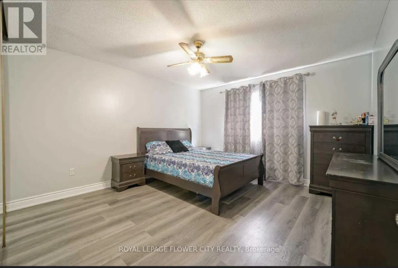 28 JUNEWOOD CRESCENT