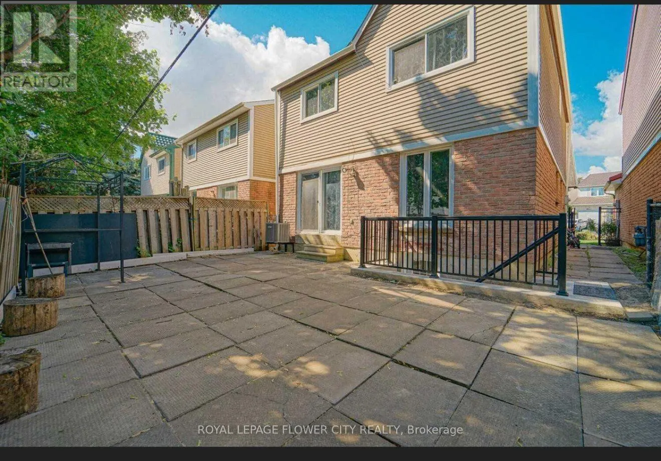 28 JUNEWOOD CRESCENT
