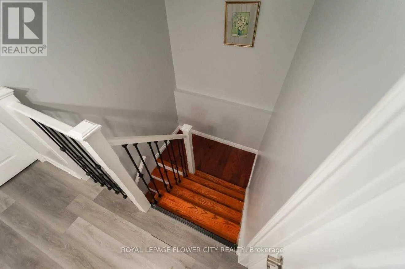 28 JUNEWOOD CRESCENT