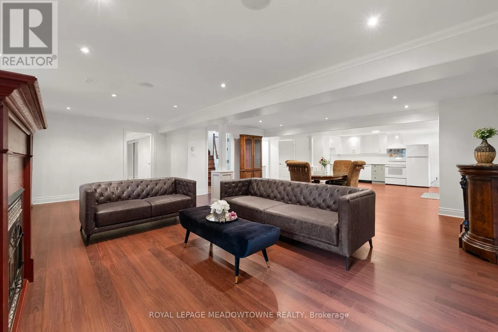 17 MCNUTT STREET