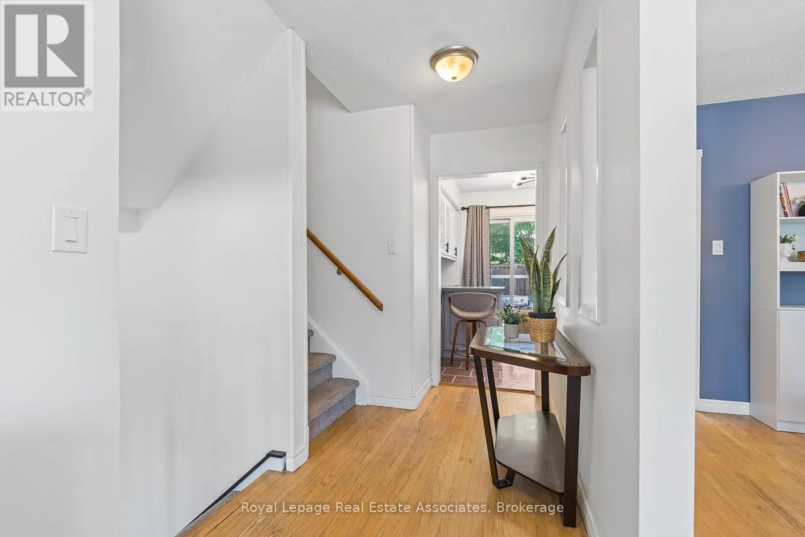 26 MARILYN CRESCENT