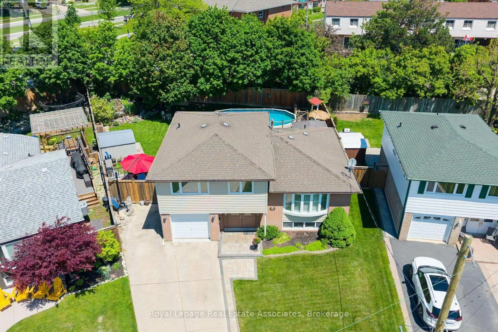 26 MARILYN CRESCENT
