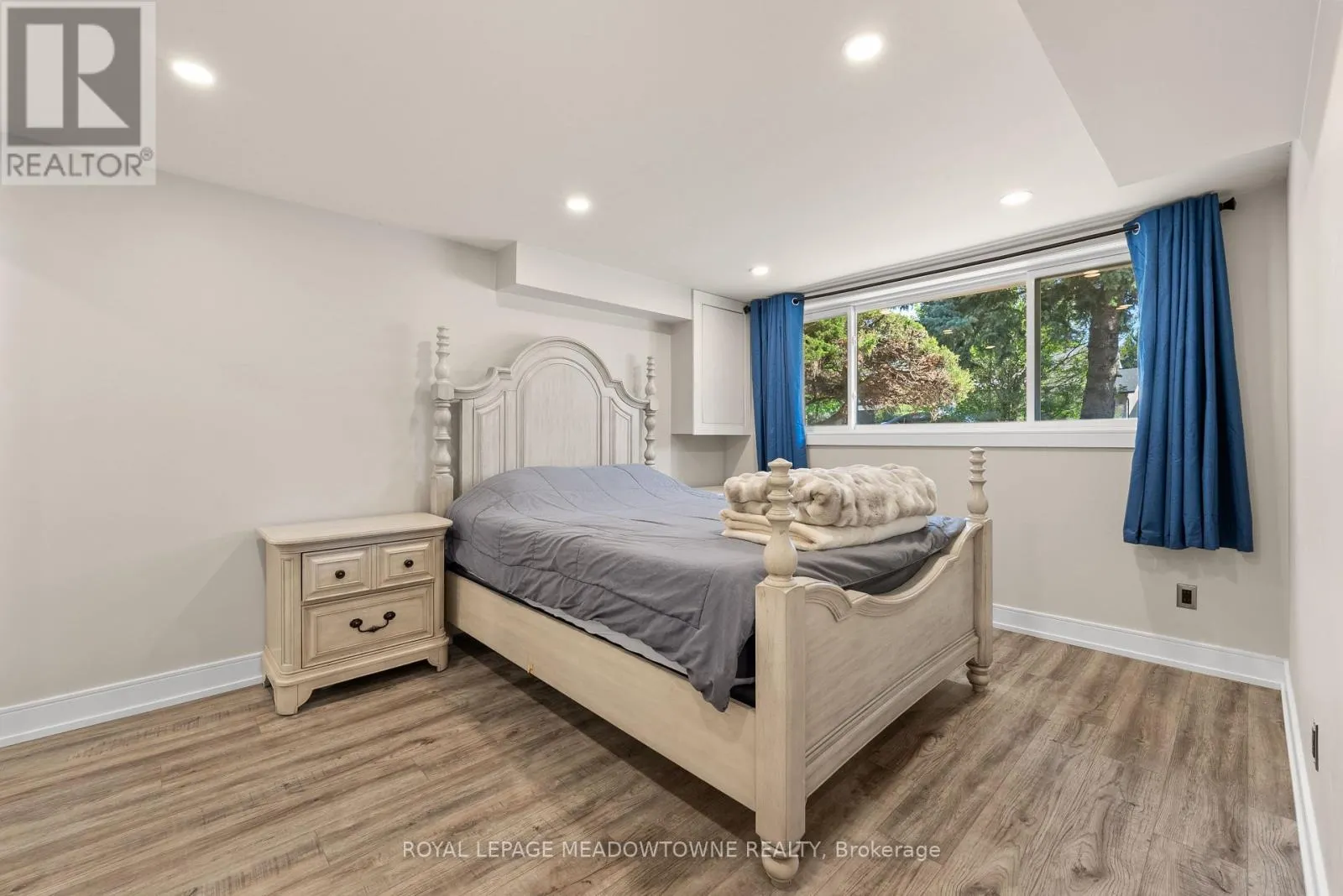 1268 FOREST HILL