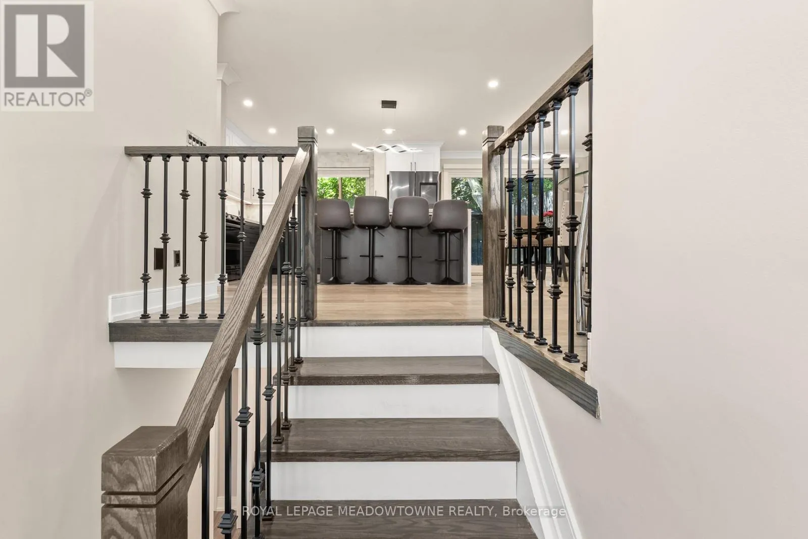 1268 FOREST HILL