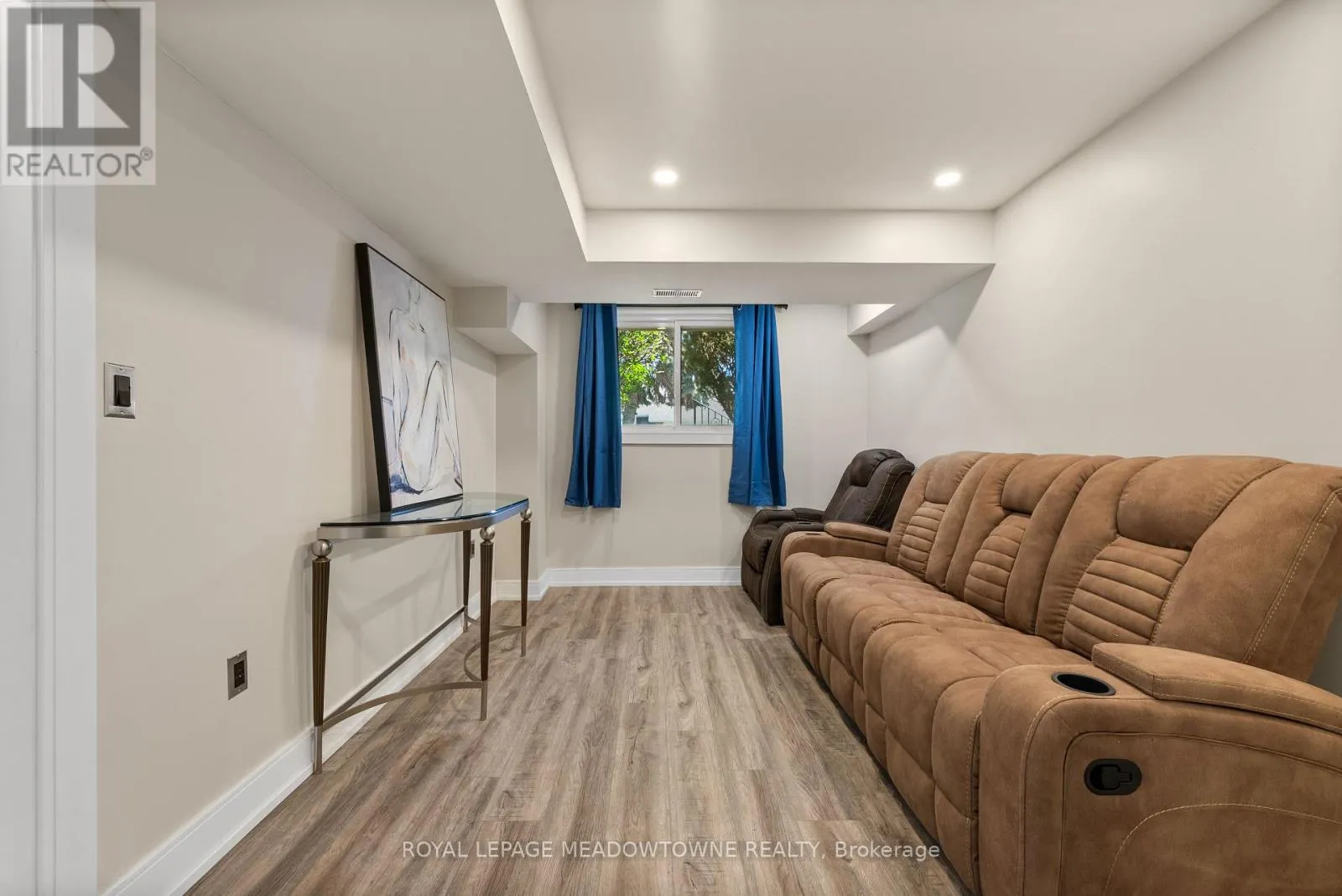 1268 FOREST HILL