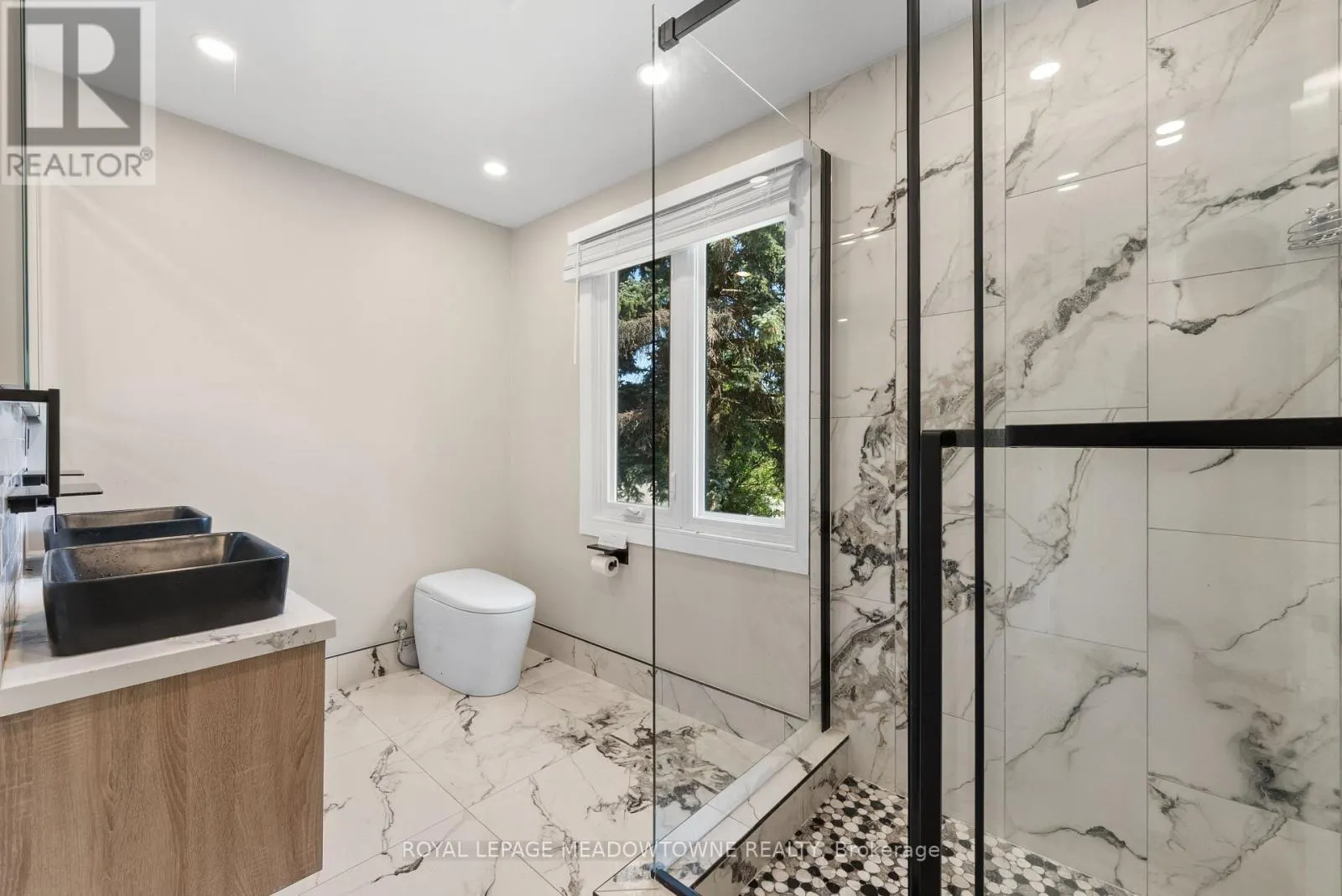 1268 FOREST HILL