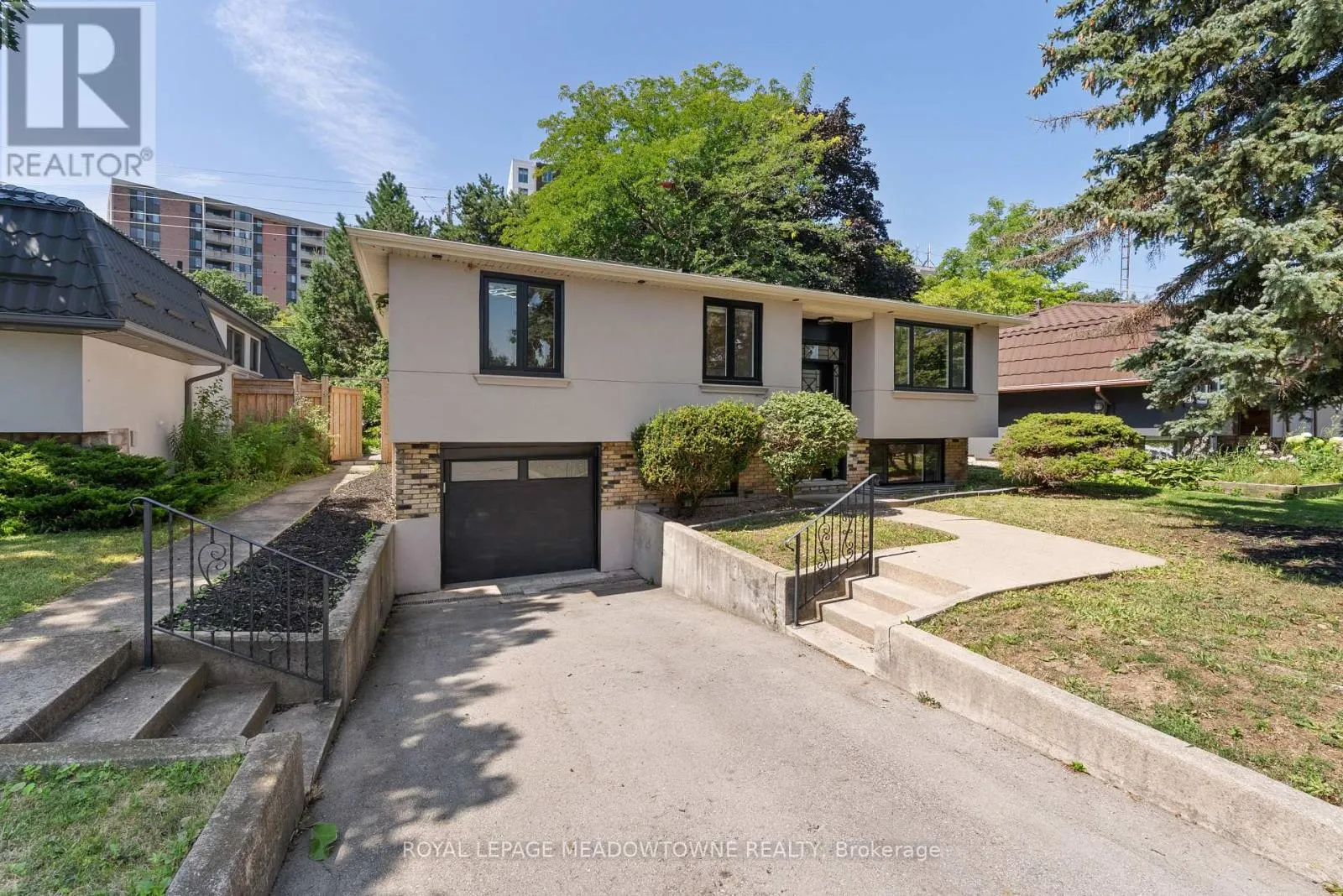 1268 FOREST HILL