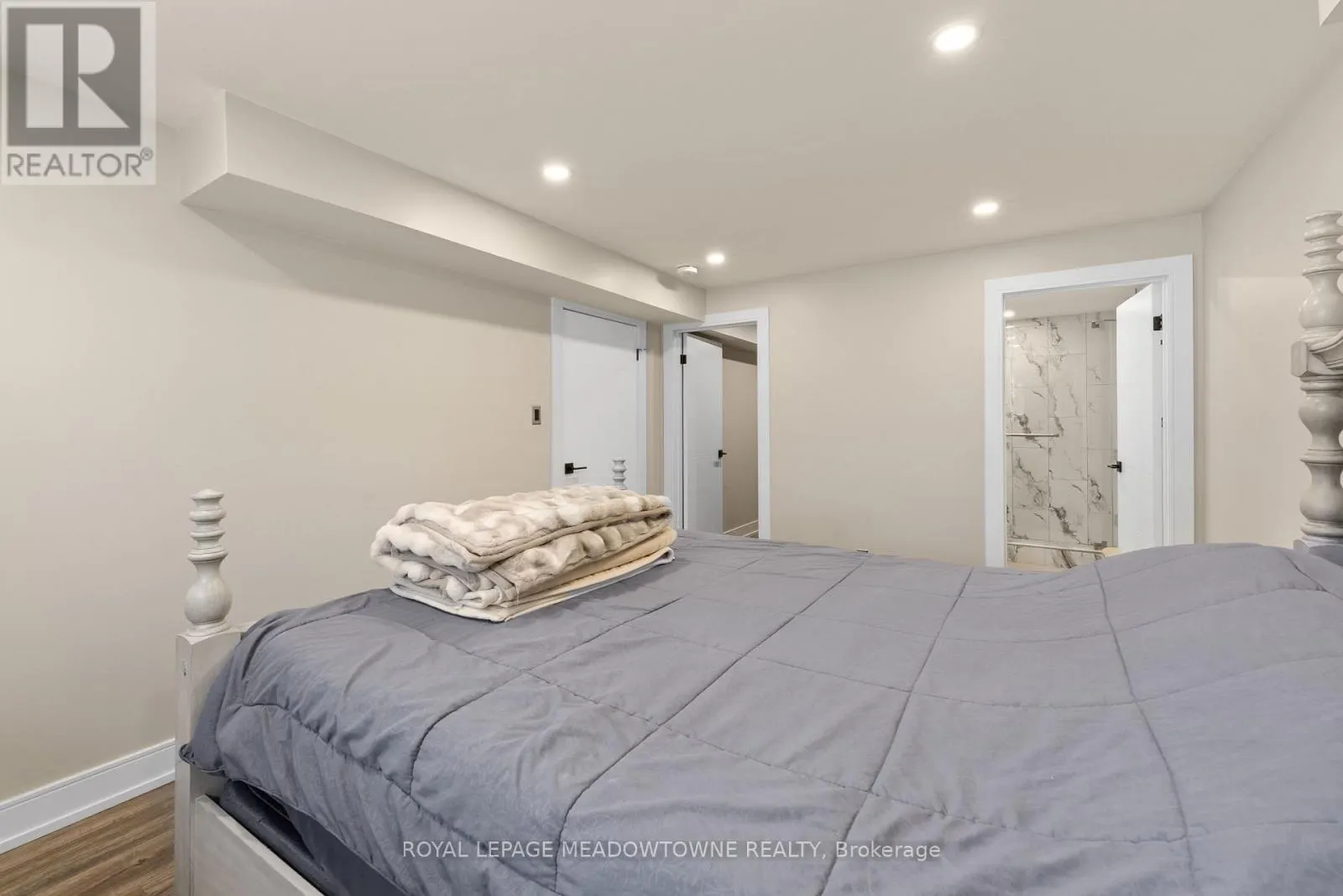 1268 FOREST HILL